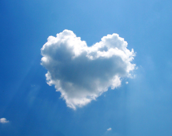 Heart-From-Cloud-rare-cloud
