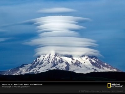 lenticular-clouds-over-a-mountain-hill