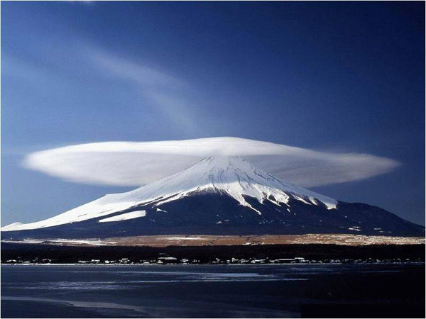 mountain-rare-cloud