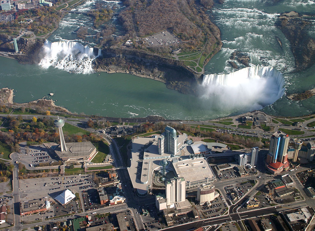 niagara-falls--aerial-photos-from-helicopter