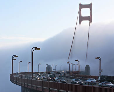Vehicles-bend-an-angle-over-Golden-Gate-Bridge-during-heavy-traffic