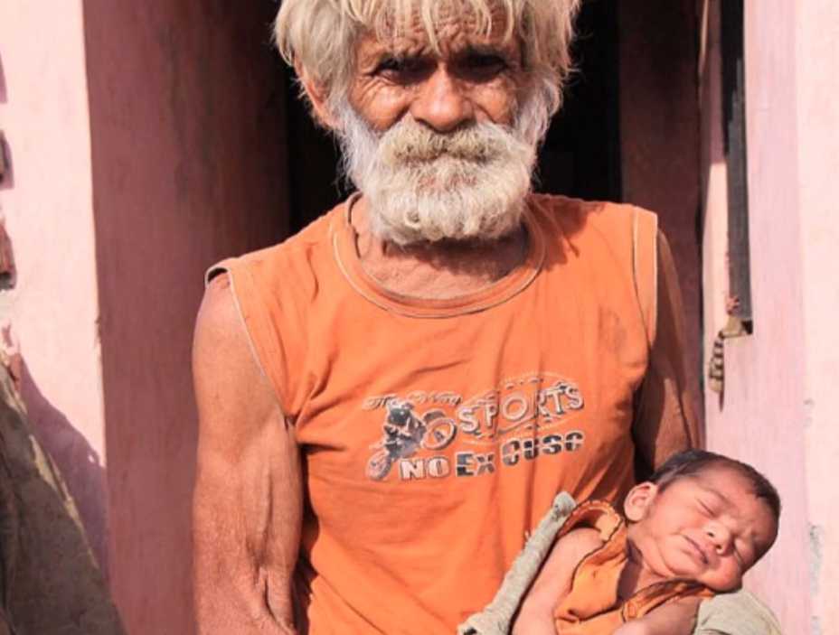 World’s-Oldest-Father-Ramajit-Raghav-with-his-newborn-baby