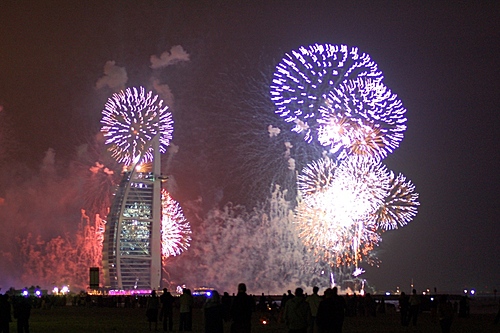 burj-al-arab-fireworks-in-new-year-celebration