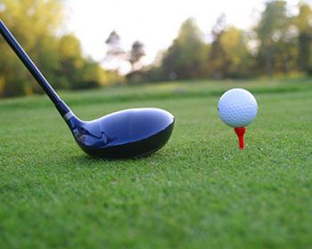 Golfers-before-hitting-the-ball-augusta-national-golf-club