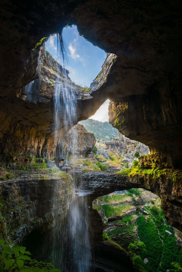 baatara-gorge-waterfall-also-known-as-Cave-of-the-Three-Bridges