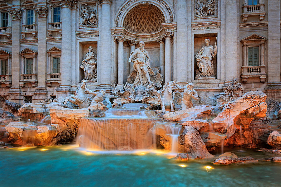 fontana-di-trevi-end-point-of-the -modern-the-Acqua-Vergine