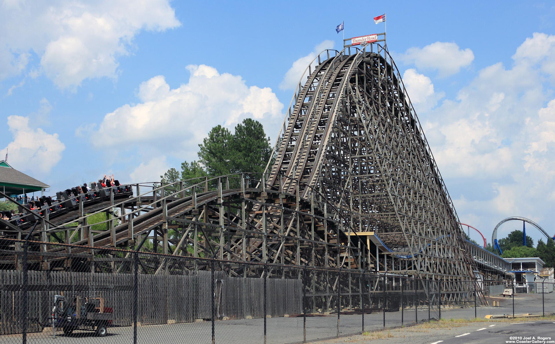 Thunder-road-in-carowinds