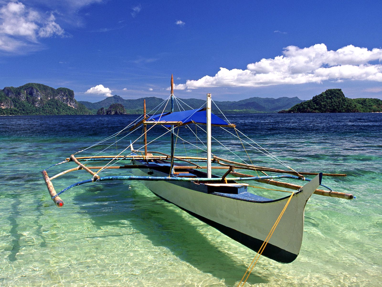 palawan-islands-water-crystal-clear