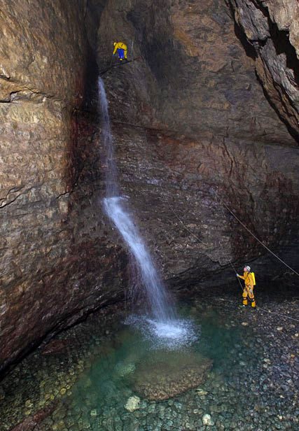 water-falls-in-deepest-krubera-cave