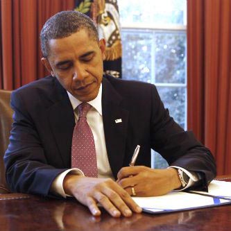 President-Obama-is-left-handed