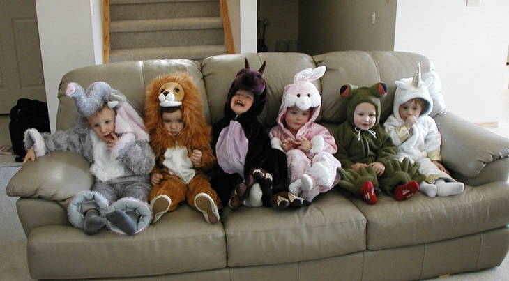 kids-in-halloween-costumes