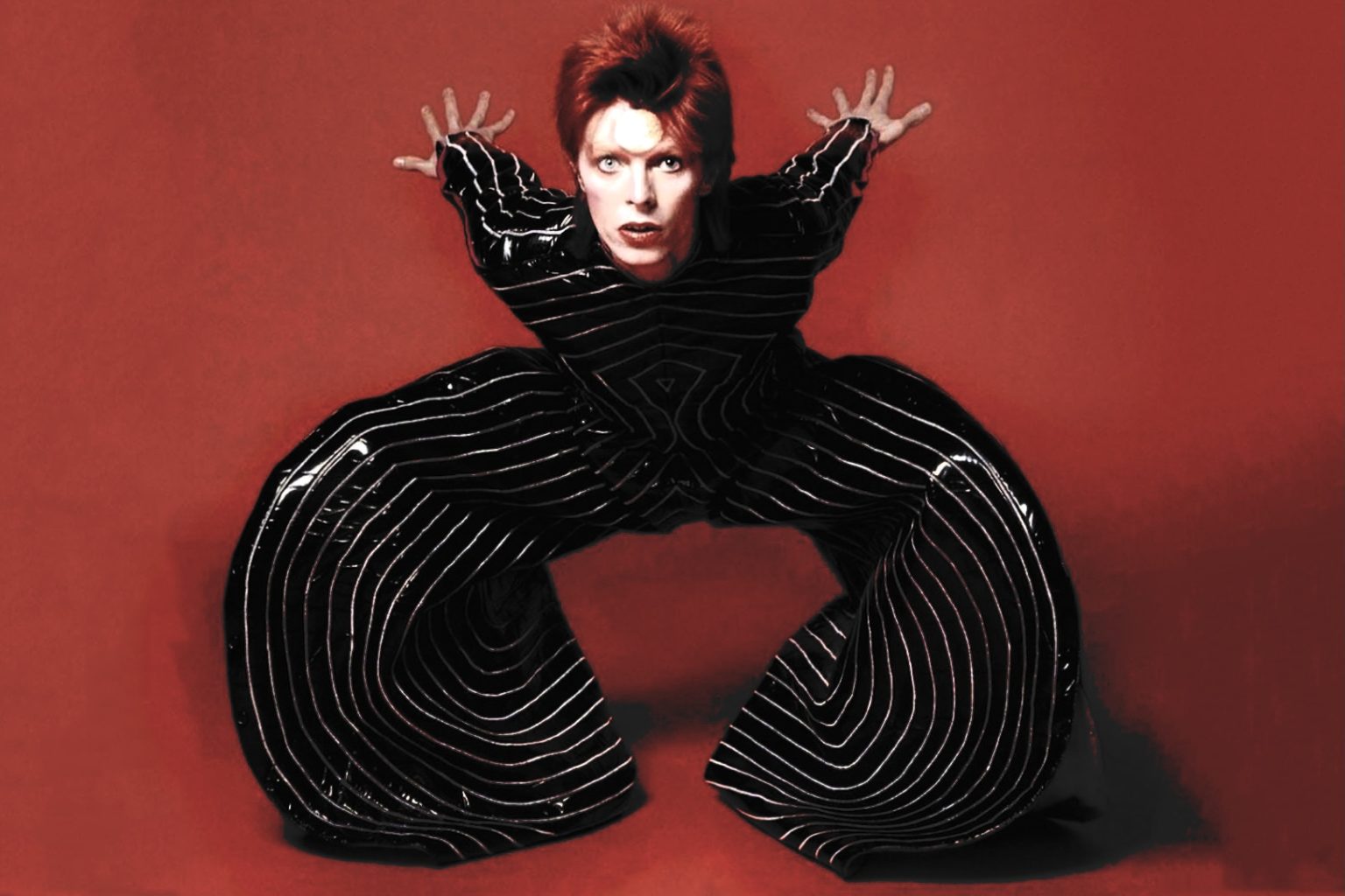David Bowie- A Space Oddity himself! Know the Glam, the Punk, the Art!